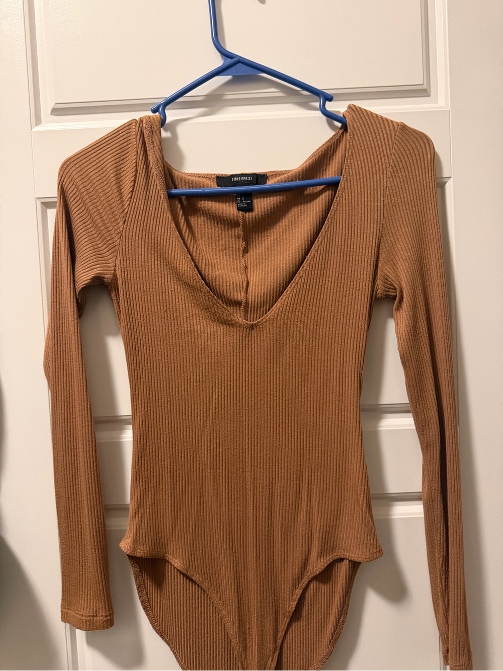 Forever 21 Ribbed Long-Sleeve V-Neck Bodysuit in Camel Brown